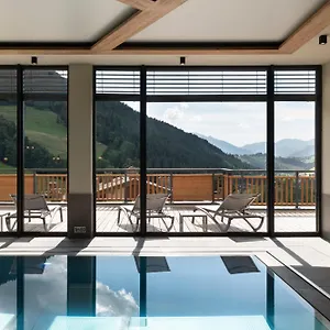 les-chalets-de-joy.hotels-rhonealpes.com/